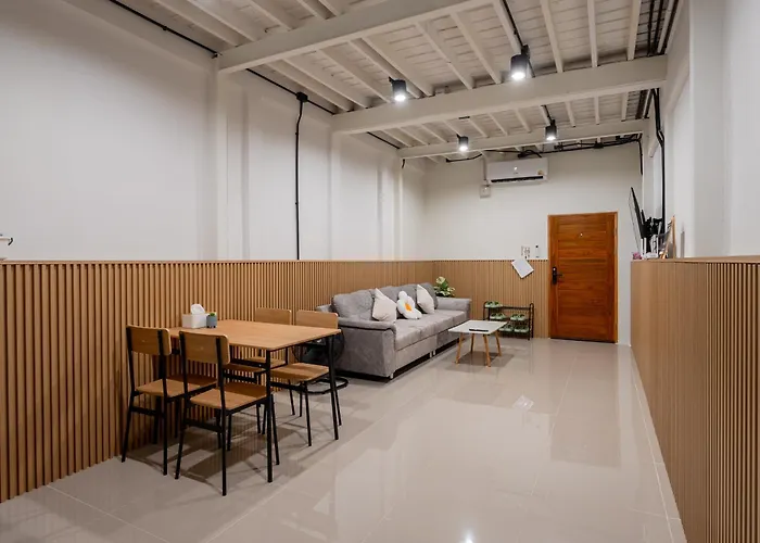 The House Chinatown 3br * 曼谷