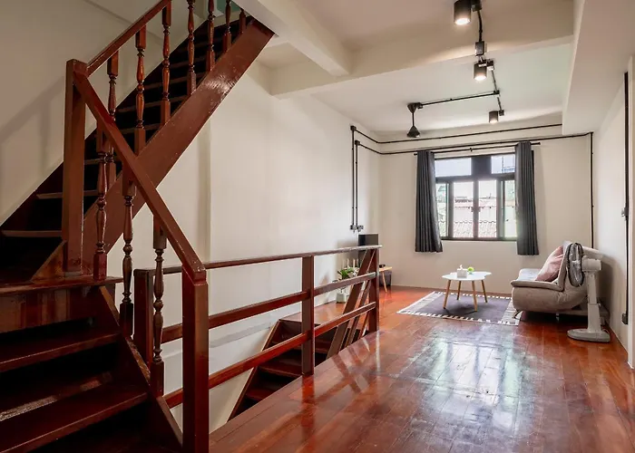 The House Chinatown 3br *