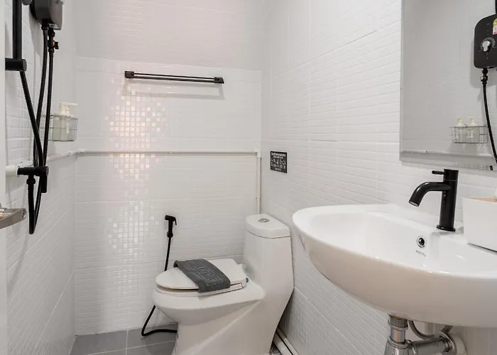 The House Chinatown 3br * 曼谷